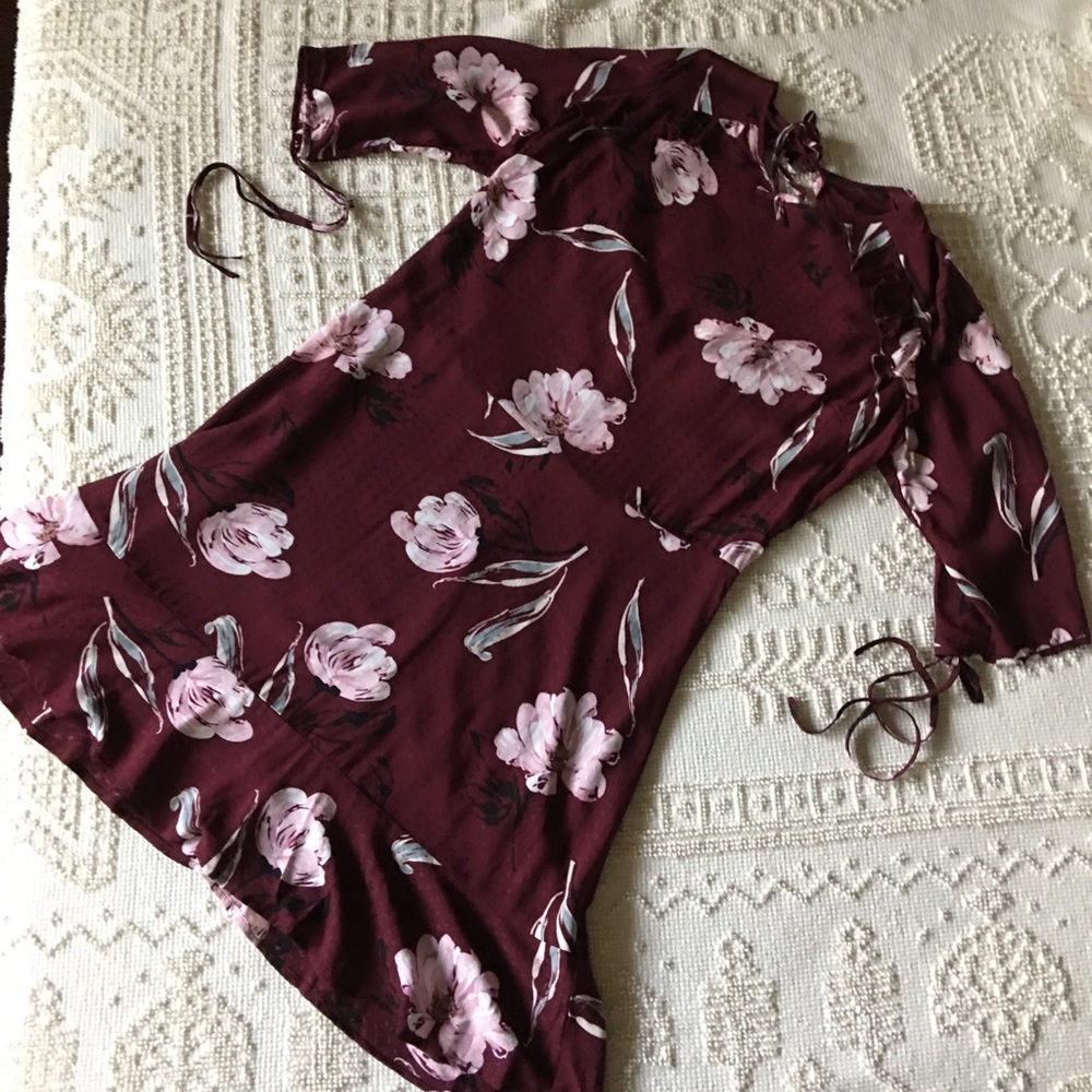 Cute Fall BP open back dress